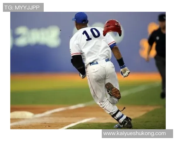 古巴足球球星的崛起与挑战：从国际赛场到国内热情的背后故事