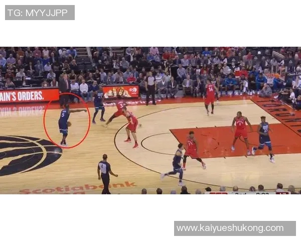 篮球场上的足球明星如何突破跨界界限实现运动多重身份的精彩逆袭 篮球场上的足球明星如何突破跨界界限实现运动多重身份的精彩逆袭