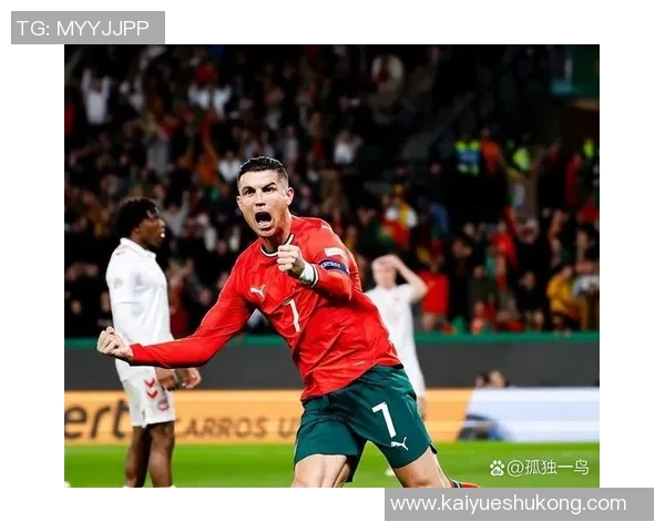 足球球星张嘴瞬间展现激情呐喊场面震撼全场引发无数球迷热议 足球球星张嘴瞬间展现激情呐喊场面震撼全场引发无数球迷热议